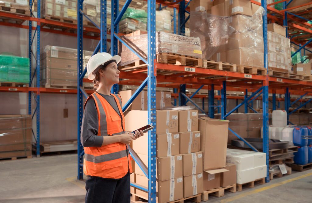 Manage Excess Inventory: How to Avoid Overstock and Optimize